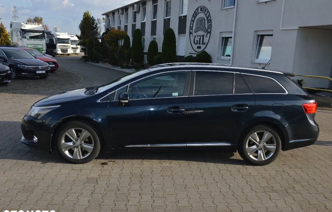 Toyota Avensis cena 36285 przebieg: 179176, rok produkcji 2015 z Kolbuszowa małe 79